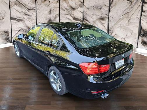 2013 BMW 328 328i Sedan 4D