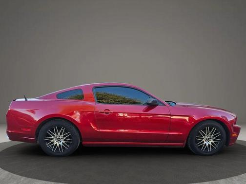 2013 Ford Mustang V6