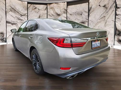 2017 Lexus ES 350 Base