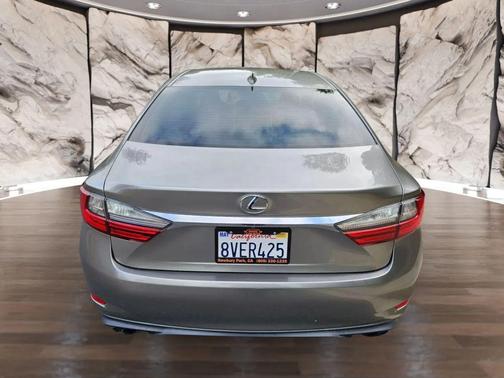 2017 Lexus ES 350 Base