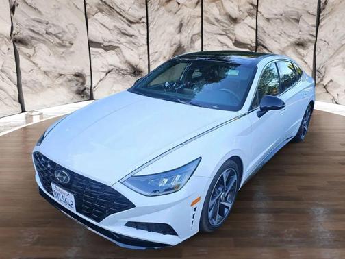2022 Hyundai SONATA SEL Plus