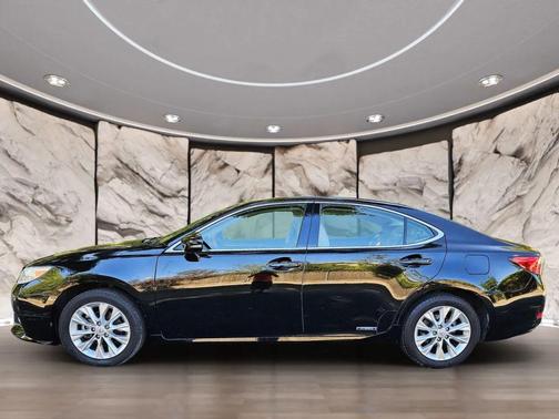 2013 Lexus ES 300h Base