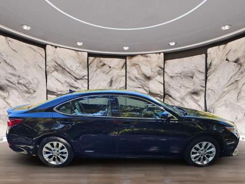 2013 Lexus ES 300h Base