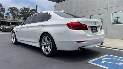 2015 BMW 550 550i Sedan 4D