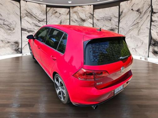 2015 Volkswagen Golf GTI 2.0T S 4-Door