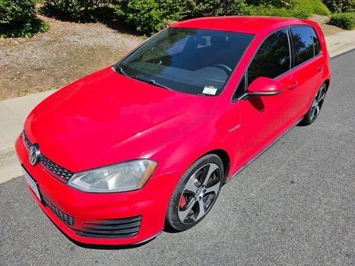2015 Volkswagen Golf GTI 2.0T S 4-Door