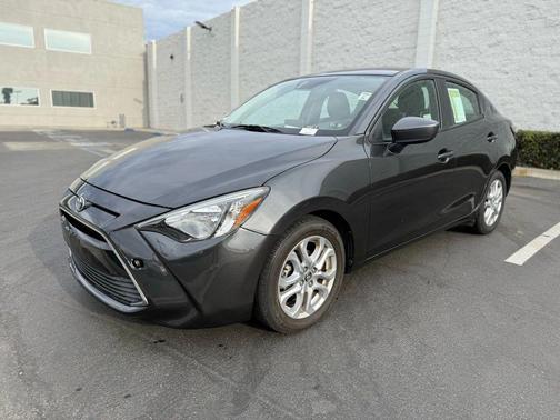 2017 Toyota Yaris iA Base