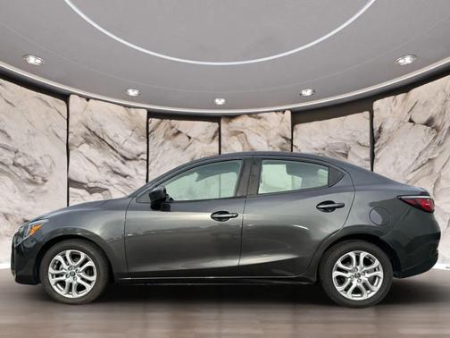 2017 Toyota Yaris iA Base