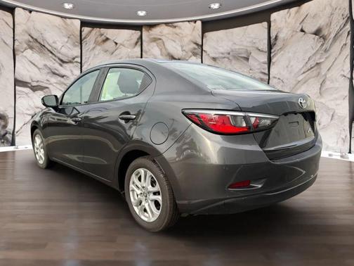 2017 Toyota Yaris iA Base