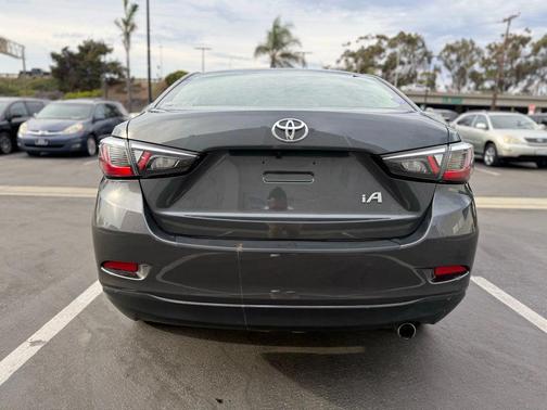 2017 Toyota Yaris iA Base