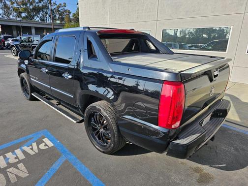 2007 Cadillac Escalade EXT Base