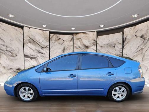 2005 Toyota Prius Base