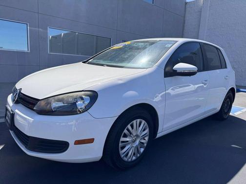 2010 Volkswagen Golf 4-Door