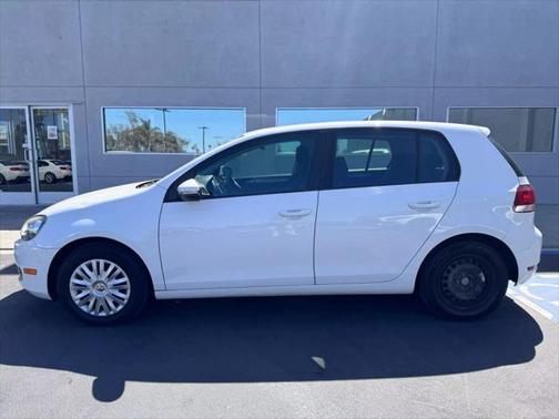 2010 Volkswagen Golf 4-Door