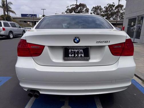 2011 BMW 328 328i Sedan 4D