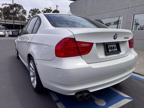 2011 BMW 328 328i Sedan 4D