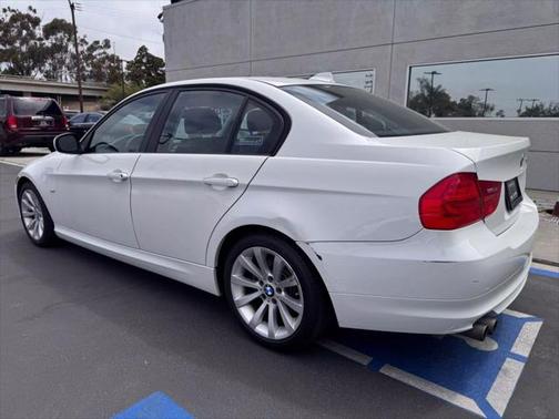 2011 BMW 328 328i Sedan 4D