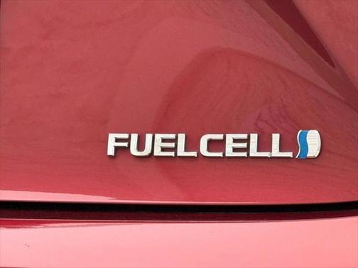2018 Toyota Mirai Base