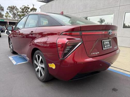2018 Toyota Mirai Base