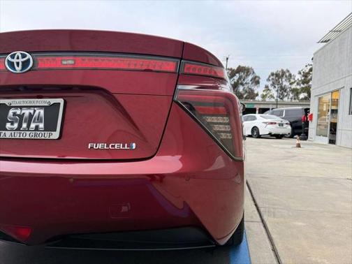 2018 Toyota Mirai Base
