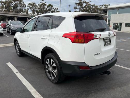 2014 Toyota RAV4 LE