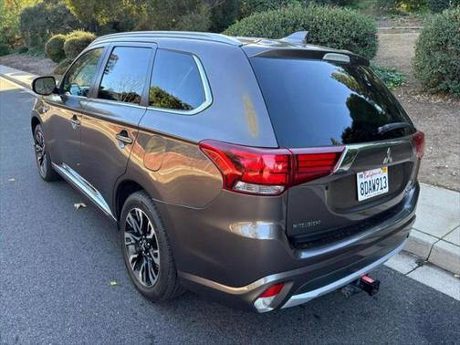 2018 Mitsubishi Outlander PHEV SEL