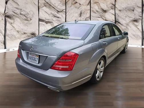 2011 Mercedes-Benz S-Class S 550 Sedan 4D
