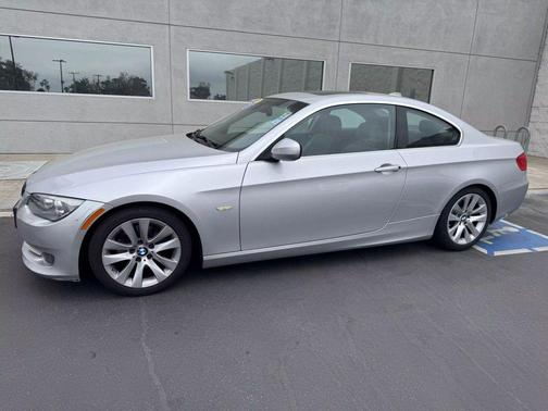 2013 BMW 328 328i Coupe 2D