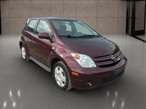 2005 Scion xA Hatchback 4D