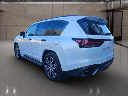 2024 Lexus LX 600 Luxury