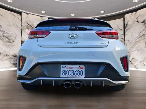 2019 Hyundai Veloster Base