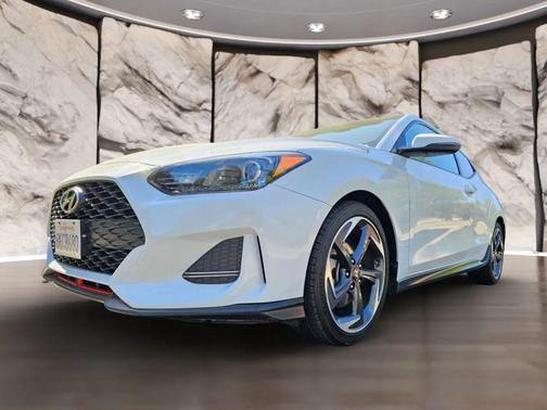 2019 Hyundai Veloster Base