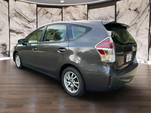 2017 Toyota Prius v Three