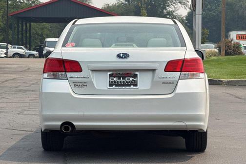 Satin White Pearl 2011 Subaru Legacy Premium