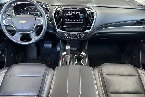 Iridescent Pearl Tricoat 2019 Chevrolet Traverse Premier