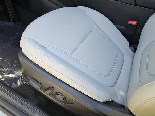 2025 Hyundai SANTA CRUZ SEL Activity