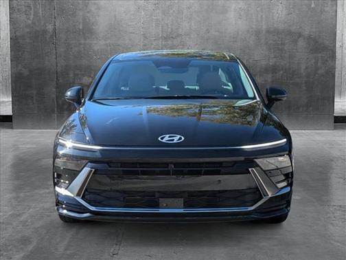 2024 Hyundai SONATA Hybrid Limited
