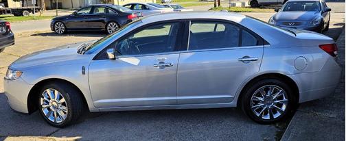 2011 Lincoln MKZ Base