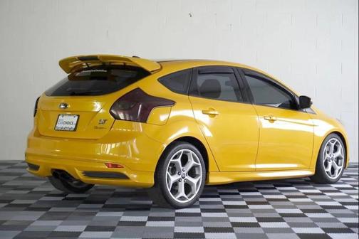 Orange 2013 Ford Focus ST Base
