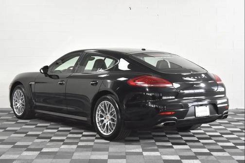 Black 2014 Porsche Panamera 4