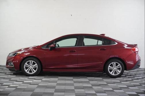 Red 2017 Chevrolet Cruze LT