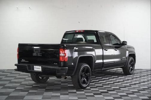 Black 2017 GMC Sierra 1500 SLE