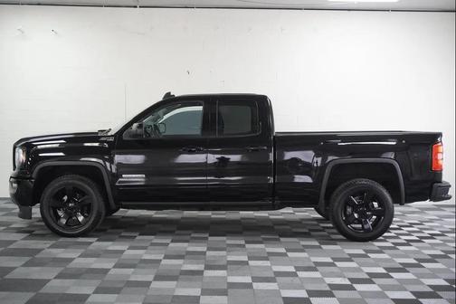 Black 2017 GMC Sierra 1500 SLE
