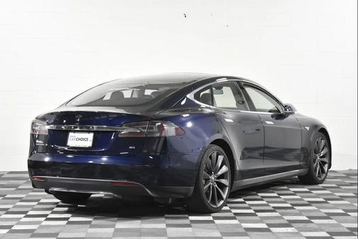 Black 2015 Tesla Model S 85