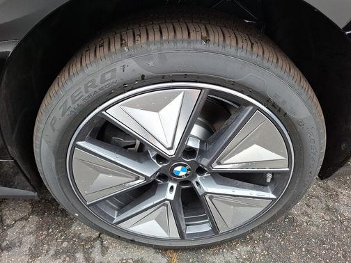 Jet Black 2026 BMW i4 Gran Coupe xDrive40