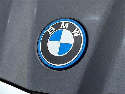 2025 BMW i5 xDrive40