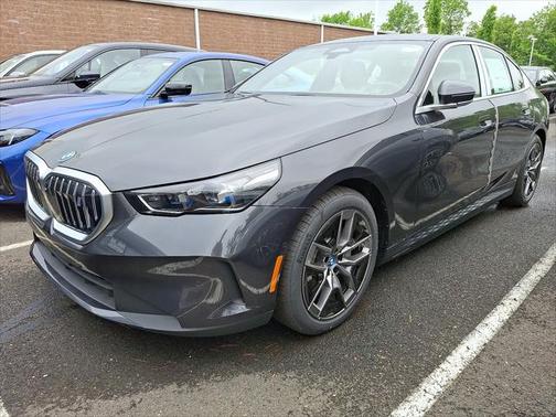 2025 BMW i5 xDrive40