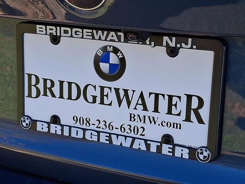 2025 BMW 330 i xDrive