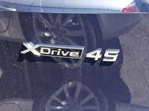2026 BMW iX xDrive45