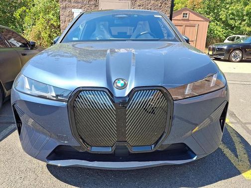 2026 BMW iX xDrive45